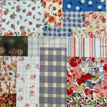 Lade das Bild in den Galerie-Viewer, Stoff Meterware Baumwollstoff Patchwork 50 cm Blumen Blumenmuster Abstrakt