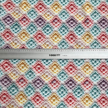 Lade das Bild in den Galerie-Viewer, Baumwollstoff I Stickmuster Abstrakt 3D-Effekt