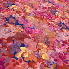 Lade das Bild in den Galerie-Viewer, Baumwollstoff I Meterware Stoff Patchwork Blumenmalerei Blumen