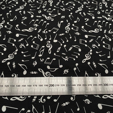 Lade das Bild in den Galerie-Viewer, Baumwollstoff | Musiknoten auf Schwarz