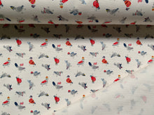 Lade das Bild in den Galerie-Viewer, Canvas Stoff | Britische Tauben auf Weiß