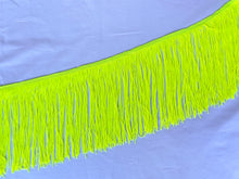 Lade das Bild in den Galerie-Viewer, Fransenborte | Neon Gelb