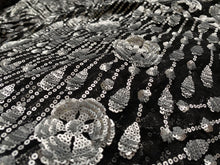 Lade das Bild in den Galerie-Viewer, Paillettenstoff | 3D Stickerei