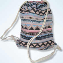 Lade das Bild in den Galerie-Viewer, Beach Rucksack im Boho Style Unisex in Rosa / Hellblau