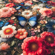 Lade das Bild in den Galerie-Viewer, Stoff Meterware Baumwollstoff Patchwork 50 cm Blumen Schmetterlinge Blumenfeld
