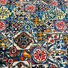 Lade das Bild in den Galerie-Viewer, Baumwollstoff I Stoff Meterware Patchwork Ornamente Mandala Bunt Yantra
