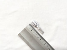 Lade das Bild in den Galerie-Viewer, Reißverschlussschieber | Zipper mit Strasssteinen in Weiß
